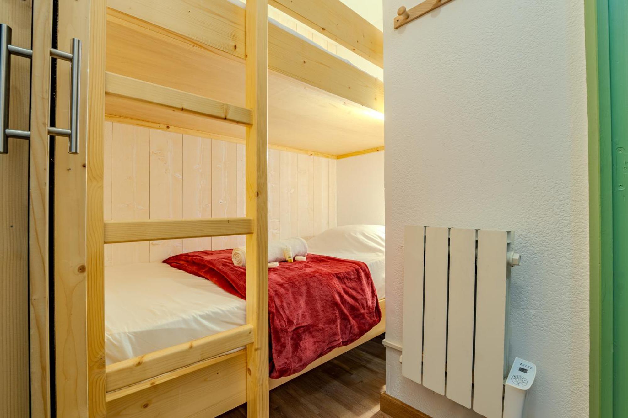 In-out, Heart Of Spacious Flat , Wifi A9 Apartment *